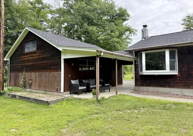 4th image of 30 E Buckland Rd, Shelburne Falls, MA 01370 | MLS# 73557283