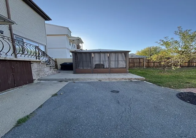 42nd image of 507 509 Nash Rd, New Bedford, MA 02746 | MLS# 73564238