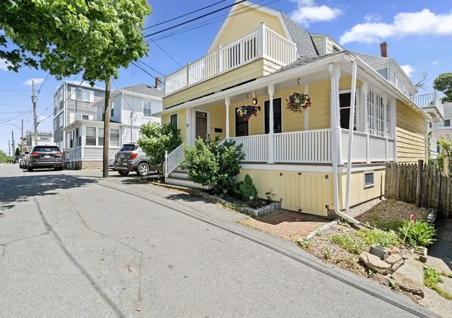 2nd image of 32 Maple Ave, Nahant, MA 01908 | MLS# 73539752