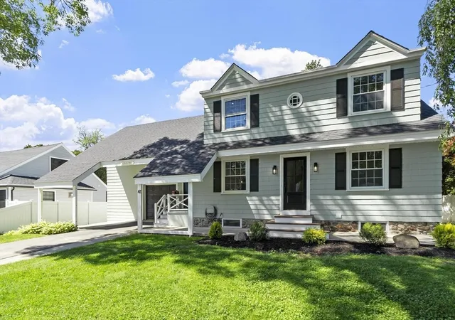Homes for sale in North Andover, MA | 42 Parker Street, North Andover, MA 01845 | MLS# 73533396