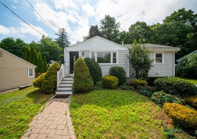 Homes for sale in Woburn, MA | 268 Lexington St, Woburn, MA 01801 | MLS# 73542468