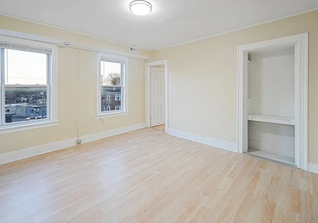 3rd image of 168 Lunenburg St, Fitchburg, MA 01420 | MLS# 73553976