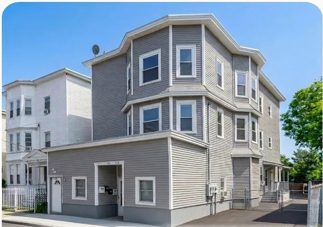 1st image of 172 174 Park St, Lawrence, MA 01841 | MLS# 73555467