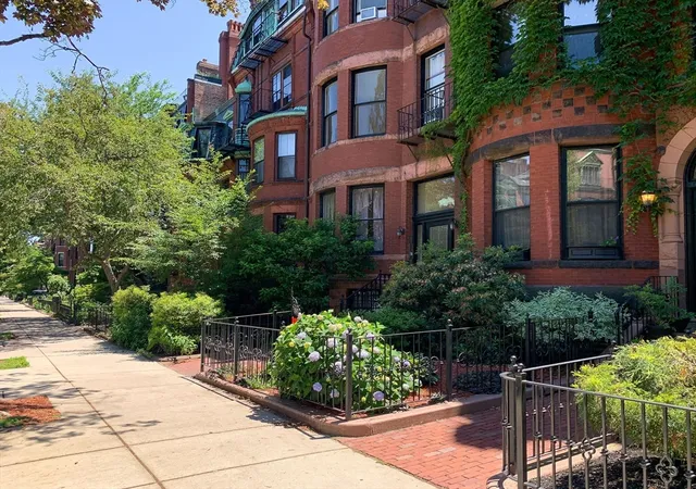 1st image of 388 Marlborough St #2, Boston, MA 02115 | MLS# 73463975