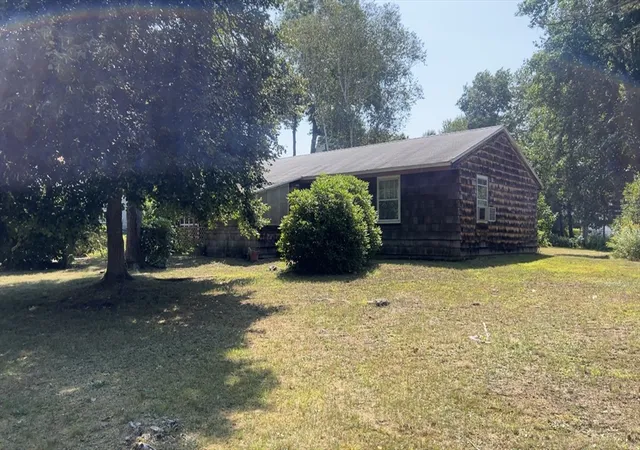 2nd image of 139 Geralynn Dr, Brockton, MA 02302 | MLS# 73418025