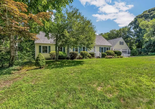 2nd image of 18 Quivet Dr, South Dennis, MA 02660 | MLS# 73562122