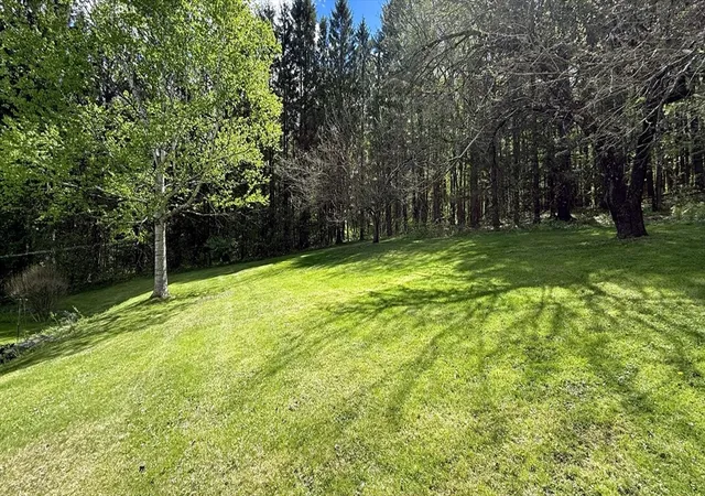 5th image of 81 Clinton Rd, Sterling, MA 01564 | MLS# 73520612