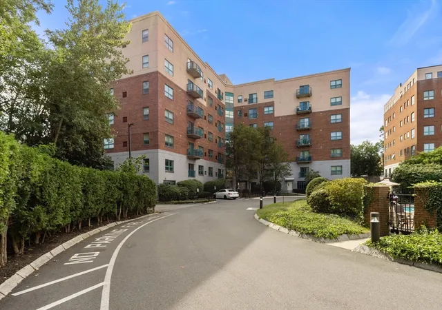 Photo 3 of Condo for sale at 175 Cottage #214, Chelsea, MA 02150 | MLS# 73566284 | Listing updated on 2026-08-25