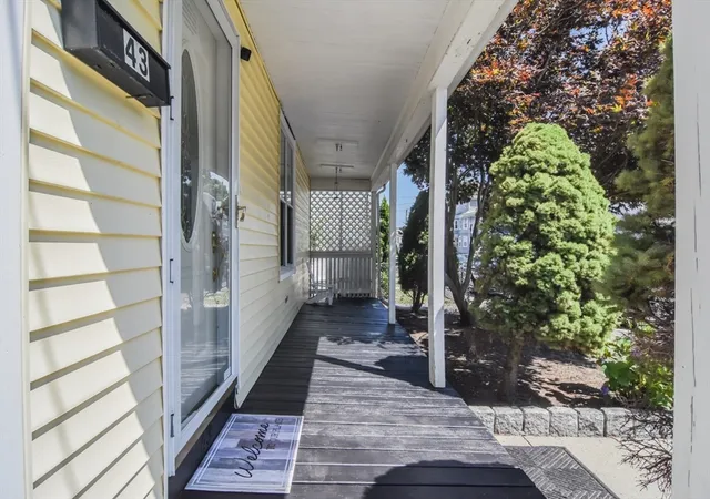 2nd image of 43 Warren St, Revere, MA 02151 | MLS# 73556582
