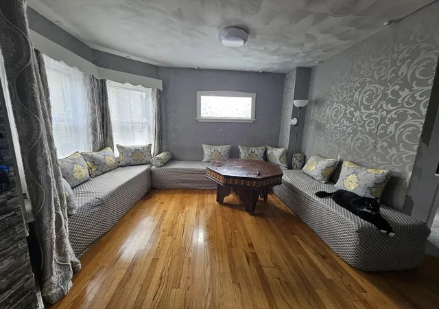 2nd image of 30 Clifton Ave, Lynn, MA 01902 | MLS# 73536036
