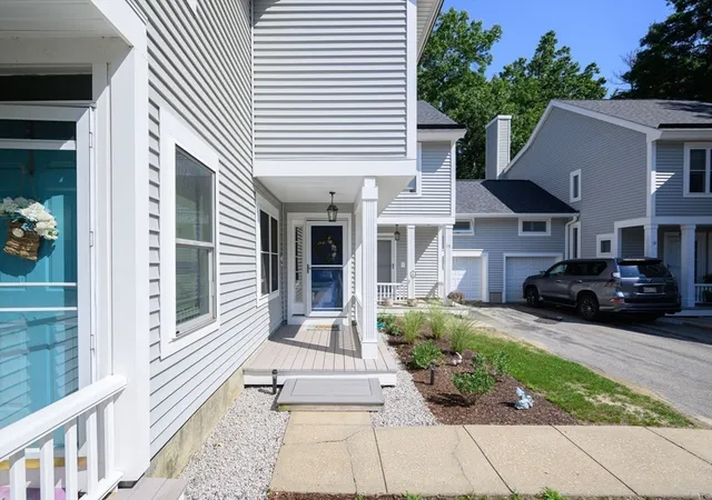 Photo 3 of Condo for sale at 17 Walnut Court #17, Rockland, MA 02370 | MLS# 73569363 | Listing updated on 2026-09-28