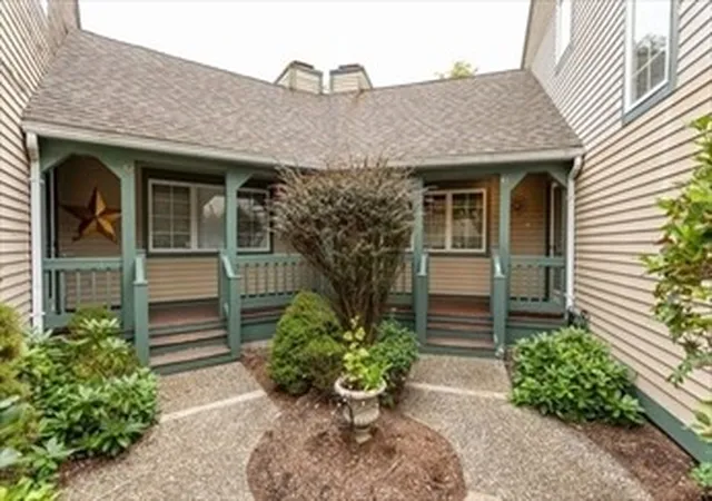 1st image of 41 Lebeaux Dr #41, Shrewsbury, MA 01545 | MLS# 73536962