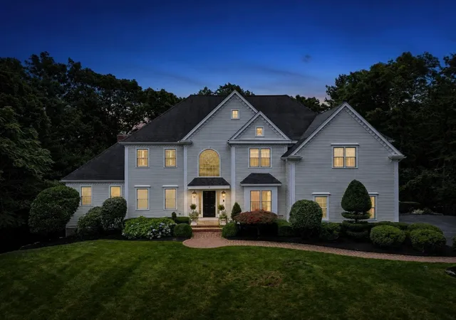 42nd image of 4 Croswell Corner, North Reading, MA 01864 | MLS# 73560289