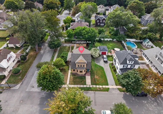 Photo 3 of Sale Pending at 33 Lexington Ave, Haverhill, MA 01835 | MLS# 73569069 | Listing updated on 2026-09-10