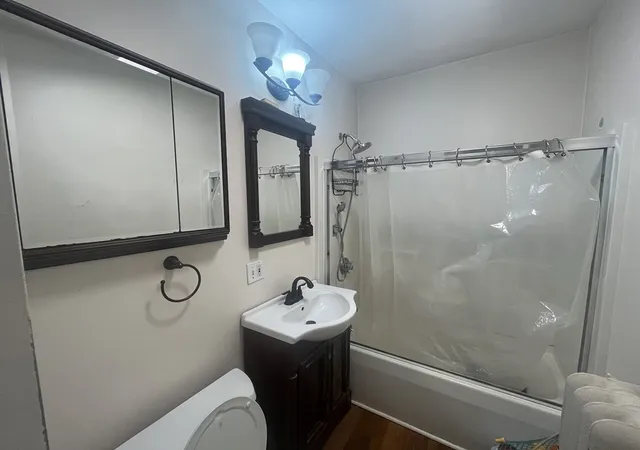 3rd image of 309 Kittredge, Boston, MA 02131