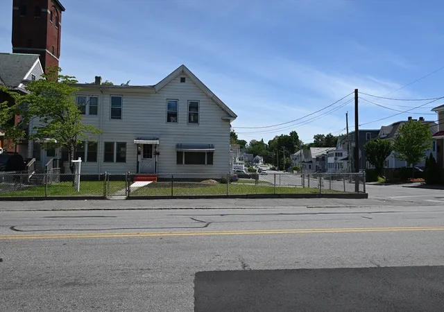 4th image of 89 Mammoth Rd, Lowell, MA 01854 | MLS# 73528699