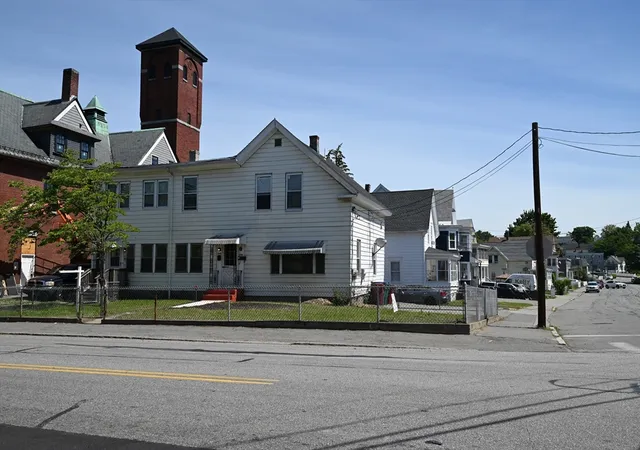 5th image of 89 Mammoth Rd, Lowell, MA 01854 | MLS# 73528699