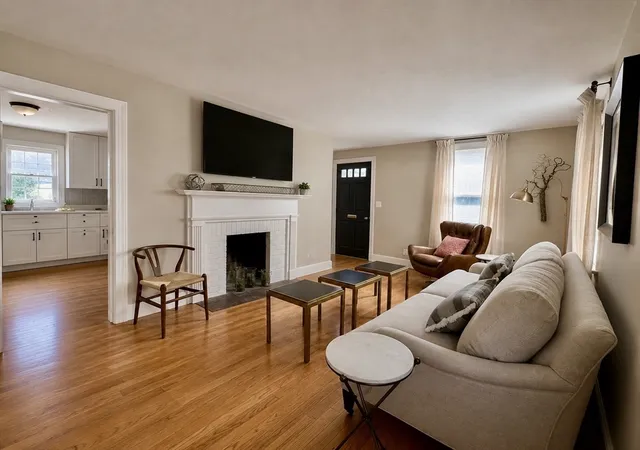 Homes for sale in Springfield, MA | 26 Grandview St, Springfield, MA 01118 | MLS# 73535687