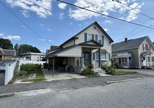 2nd image of 133 Farmland Road, Lowell, MA 01850 | MLS# 73553153