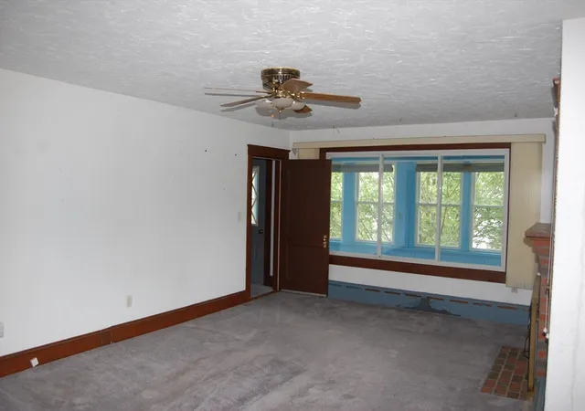 Listing Photo 5 - Condo for sale in building located at 2-4 Windsor Rd, Quincy, MA 02171