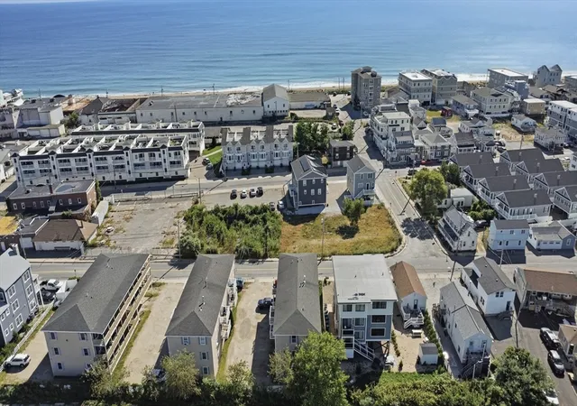 Listing Photo 4 - Condo for sale in building located at 20 Cable Ave, Salisbury, MA 01952 - Unit #16