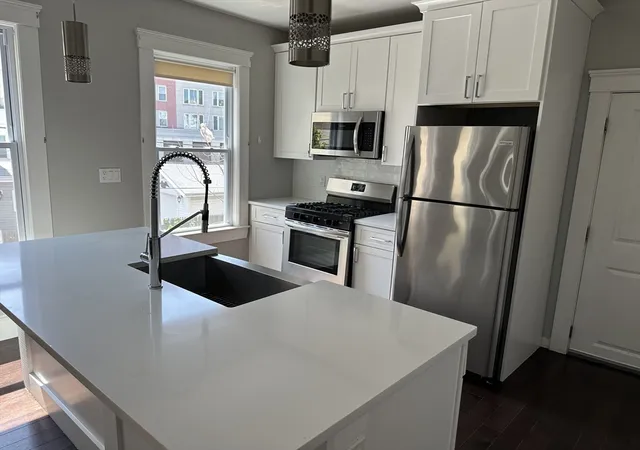 Homes for sale in Everett, MA | 181-183 Chelsea St, Everett, MA 02149 | MLS# 73455025