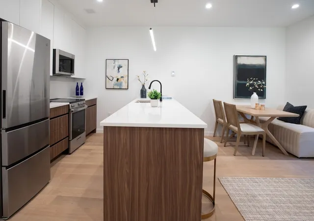 3rd image of 1395 Washington Street #403, Boston, MA 02118 | MLS# 73563685