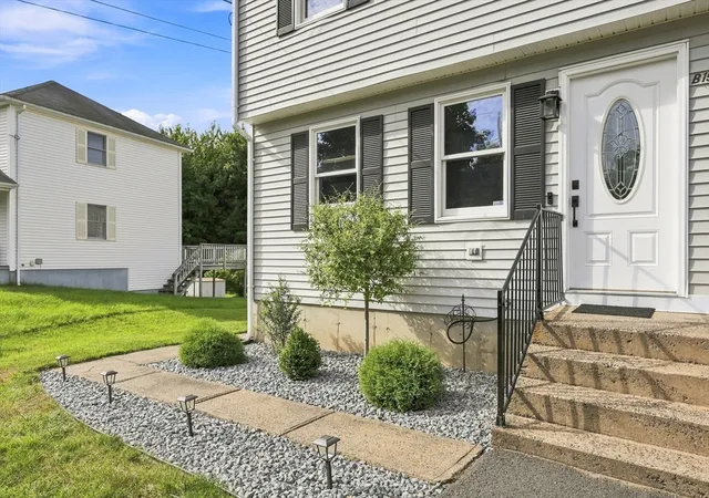 Listing Photo 4 - Condo for sale in building located at 15 Sunflower Ln, Westfield, MA 01085 - Unit #B