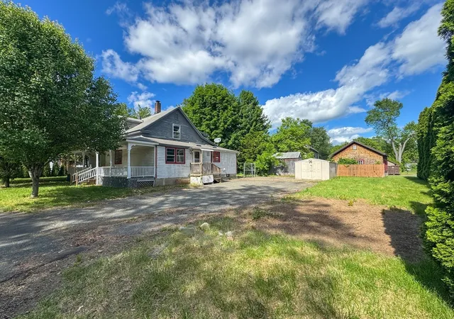Homes for sale in Westfield, MA | 32 Margerie St, Westfield, MA 01085 | MLS# 73530422
