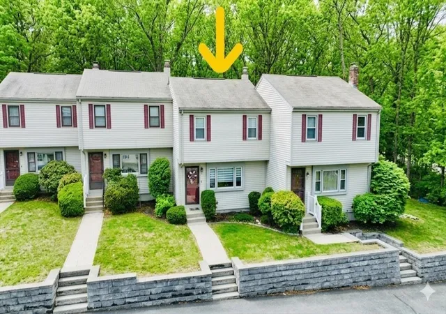2nd image of 152 E Bacon St #C2, Plainville, MA 02762 | MLS# 73566093