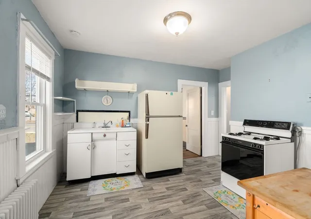 Photo 4 of Sale Pending at 204-206 School St, Watertown, MA 02472 | MLS# 73528750 | Listing updated on 2026-08-26