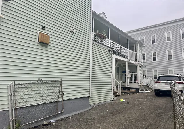 3rd image of 106-110 Tremont St, Lawrence, MA 01841 | MLS# 73532818