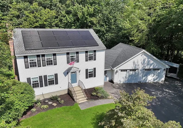 2nd image of 141 Farm Hill Rd, Leominster, MA 01453 | MLS# 73567949