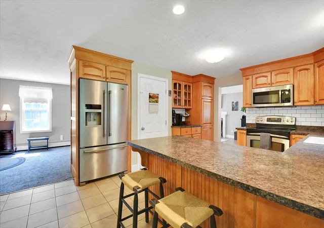 5th image of 141 Farm Hill Rd, Leominster, MA 01453 | MLS# 73567949