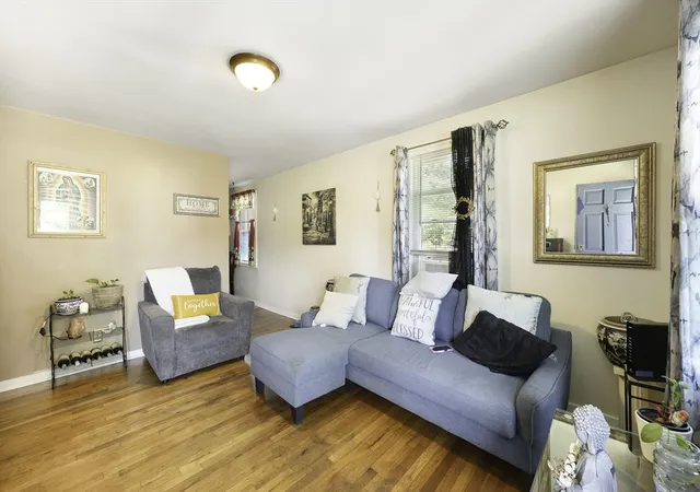 Listing Photo 5 - Condo for sale in building located at 47-49 Farragut St, Springfield, MA 01104