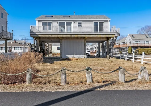 3rd image of 192 Swifts Beach Rd, Wareham, MA 02571 | MLS# 73346070
