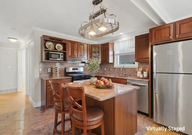 Photo 4 of Sale Pending at 560 Middle St, East Weymouth, MA 02189 | MLS# 73560295 | Listing updated on 2026-08-26