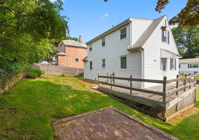 5th image of 10 Cummings Avenue, Lexington, MA 02420 | MLS# 73556070