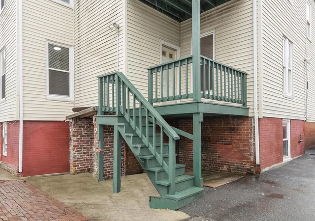 37th image of 51 High Rock St, Lynn, MA 01902 | MLS# 73496426