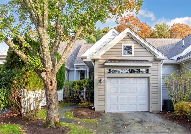 3rd image of 13 Laurel Hl Ct #13, Buzzards Bay, MA 02532 | MLS# 73516591
