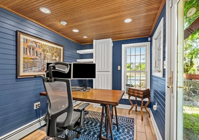 Homes for sale in Marblehead, MA | 7 Fort Beach Way, Marblehead, MA 01945 | MLS# 73536960