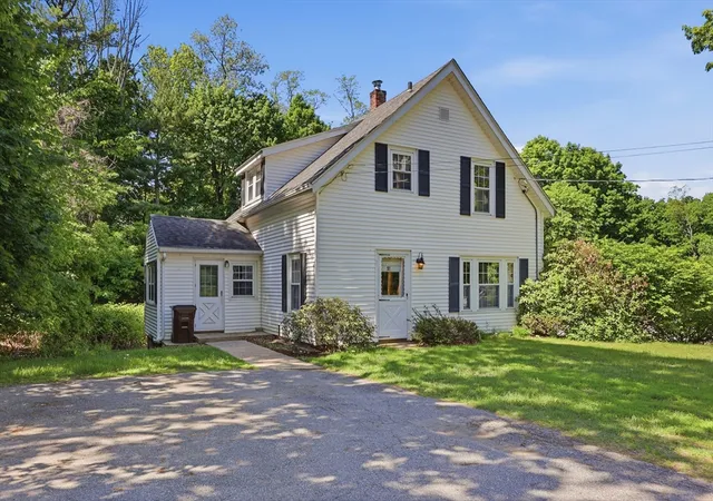 Homes for sale in Amesbury, MA | 91 Kimball Rd, Amesbury, MA 01913 | MLS# 73526063