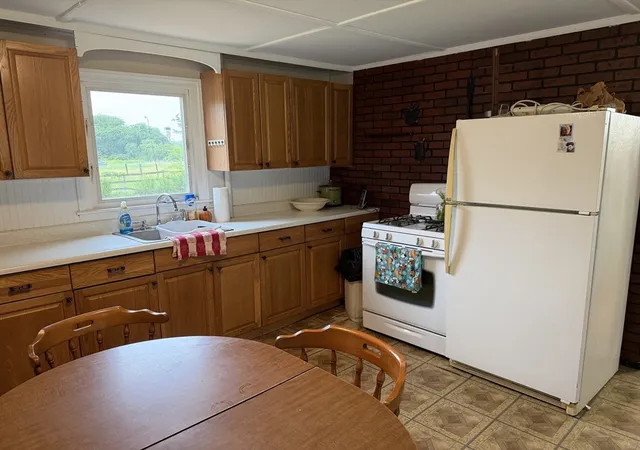 5th image of 164 North Broadway, Haverhill, MA 01832 | MLS# 73557219