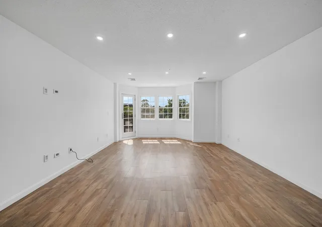 Photo 3 of Sale Pending at 148 Main St #A413, North Andover, MA 01845 | MLS# 73562045 | Listing updated on 2026-08-31