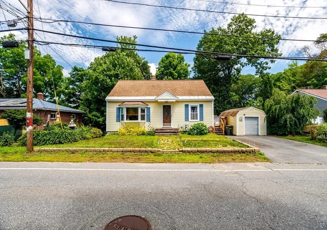 2nd image of 148 Pond St, Leominster, MA 01453 | MLS# 73550342