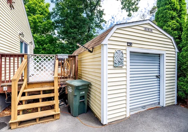 5th image of 148 Pond St, Leominster, MA 01453 | MLS# 73550342