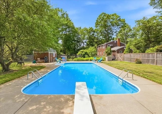 5th image of 93 Hudson St, Halifax, MA 02338 | MLS# 73535818