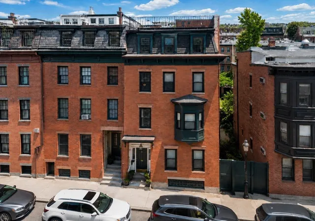Listing Photo 5 - Condo for sale in building located at 12 Washington St, Boston, MA 02129 - Unit #3