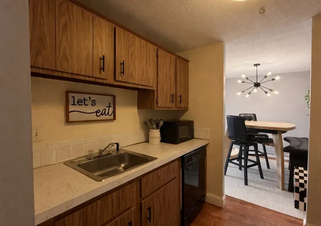 3rd image of 145 Pleasant St, Marlborough, MA 01752