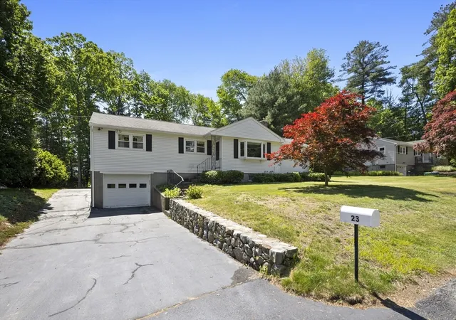 Homes for sale in Burlington, MA | 23 Gloria Circle, Burlington, MA 01803 | MLS# 73529753